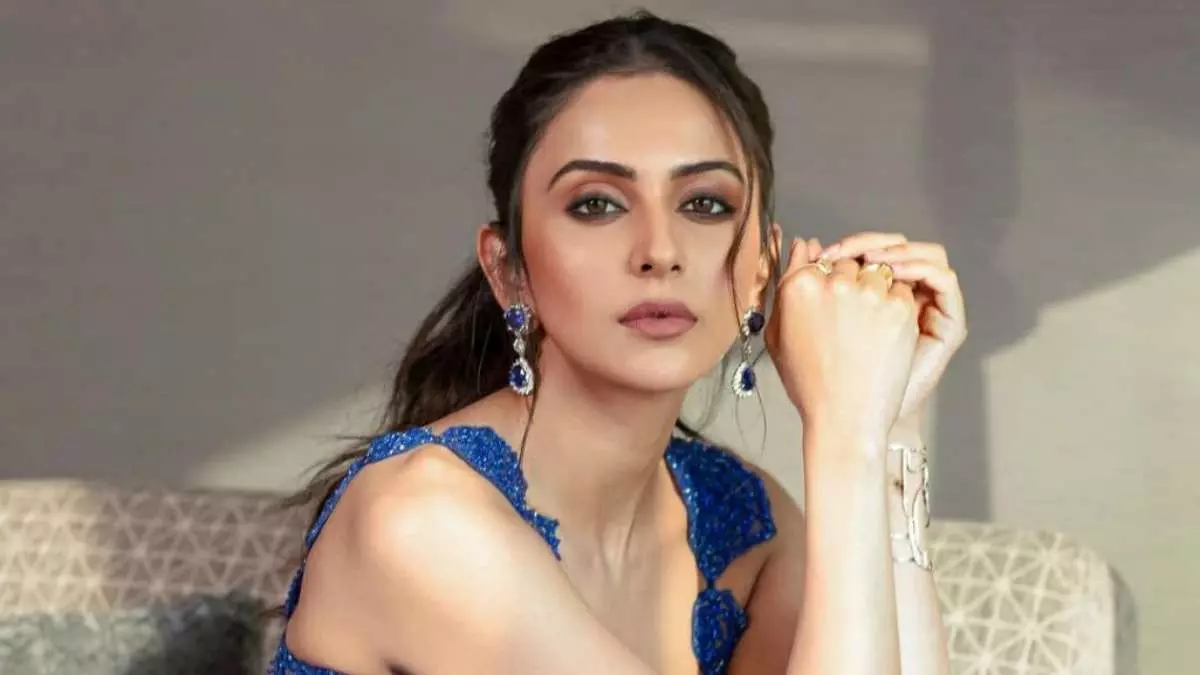 Rakul Preet Singh Pictures: रकुल प्रीत सिंह ने शेयर की गॉर्जियस तस्वीरें, तस्वीरें देख फैन्स हुए दीवाने