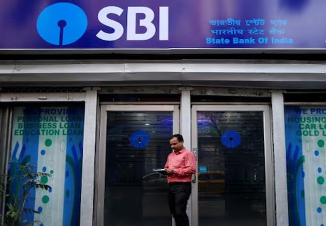 SBI Interest Rate Hike: अब लोन लेना हुआ महंगा; एसबीआई ने बढ़ा दीं ब्याज दरें