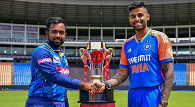 IND vs SL T20 Match: भारत ने टॉस जीतकर चुनी गेंदबाजी, टीम में हुआ ये बड़ा बदलाव