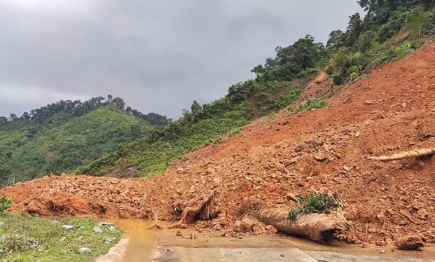 Vietnam Mountainous Area Landslide : वियतनाम के पर्वतीय इलाके में भूस्खलन , 11 लोगों की मौत