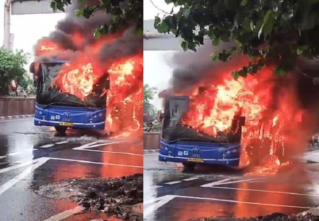 A massive fire broke out in a bus full of passengers in Jagatpuri