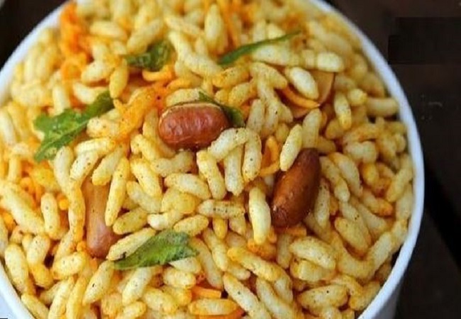 Healthy and tasty puffed rice namkeen