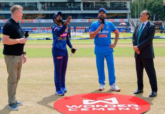 IND vs SL 3rd ODI Toss: श्रीलंका ने जीता टॉस… भारत करेगा गेंदबाजी; रियान पराग ने किया डेब्यू, देखें प्लेइंग 11