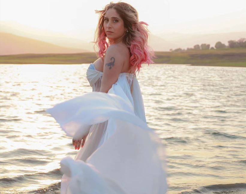 Neha Bhasin suffered a serious illness: गंभीर बीमारी से पीड़ित हैं Neha Bhasin, पोस्ट कर बताया- नरक का अनुभव कर रही हूं…