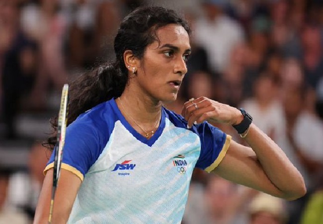 PV Sindhu ने अपने रिटायरमेंट को लेकर दिये संकेत! ओलंपिक में मेडल की हैट्रिक लगाने से चूकीं