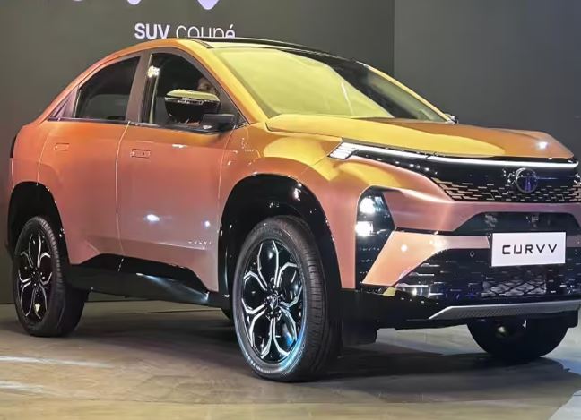 Tata Curvv EV 2024 :लॉन्च हुई टाटा कर्व.ईवी , एक बार चार्ज होने के बाद फर्राटा भरेगी 585 किलोमीटर