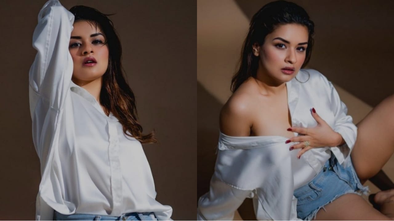 Avneet Kaur Hot Pic: अवनीत कौर ने क्रॉप टॉप व्हाइट स्कर्ट में शेयर की बेहद हॉट तस्वीरें, फैंस ने दिये गजब रिएक्शन