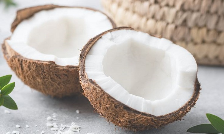 Benefits of eating coconut