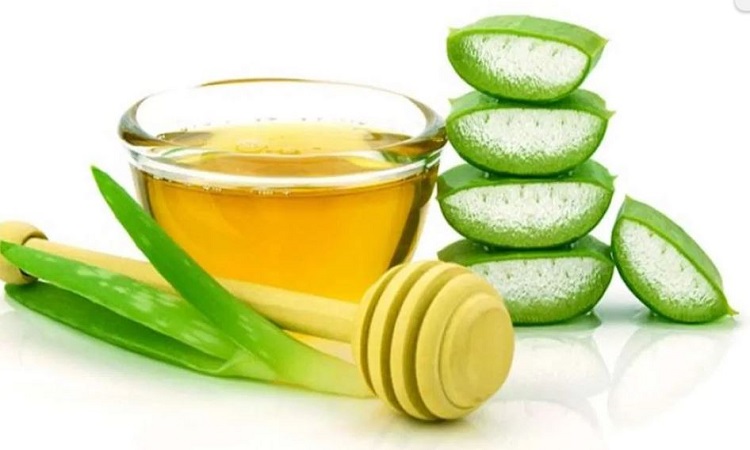 Benefits of honey and aloe vera gel