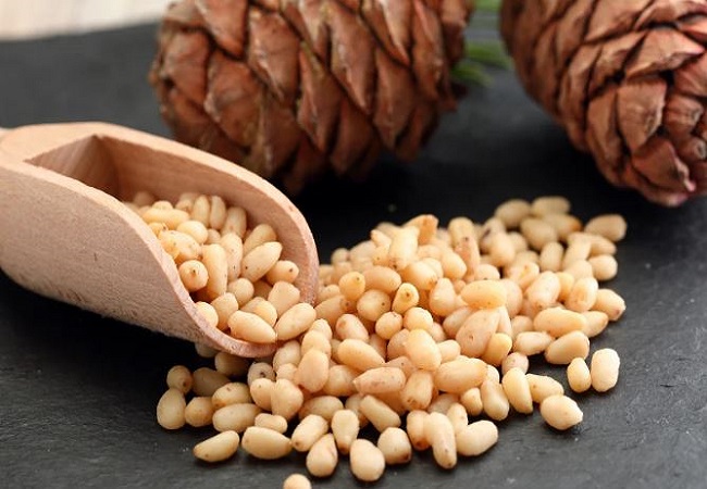 Benefits of pine nuts