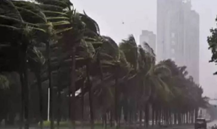 China Typhoon ‘Yagi’ : चीन में शक्तिशाली तूफान ‘यागी’ ने मचाई तबाही , दो लोगों की मौत , 92 अन्य घायल