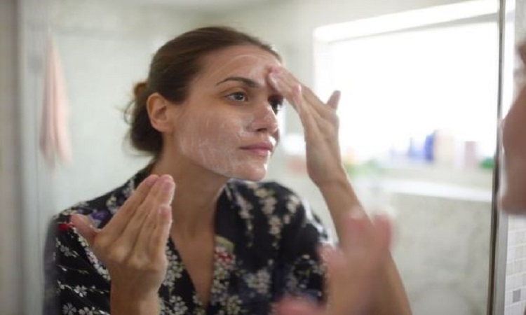 Do not apply these things on your face without thinking