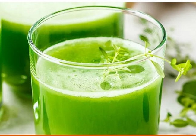 Sugar Control Juices: डायबिटीज के मरीजों के लिए फायदेमंद होते हैं ये पांच जूस, पीने से कंट्रोल होती है शुगर