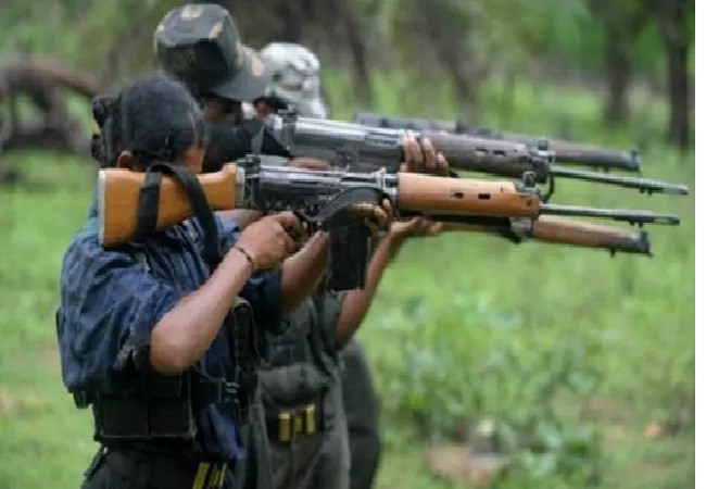 Six Maoists killed: तेलंगाना के भद्राद्री कोठागुडेम में सुरक्षाबलों ने 6 माओवादियों को मार गिराया, दो सुरक्षाकर्मी घायल