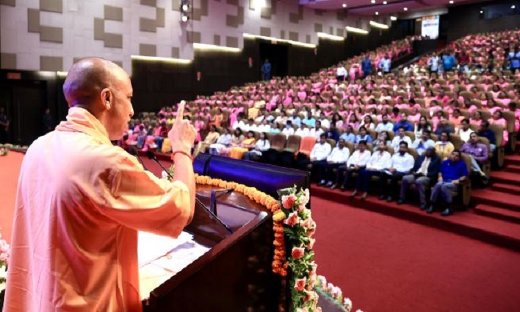 सीएम योगी आदित्यनाथ ने की राष्ट्रीय पोषण माह की शुरुआत, कहा-बच्चों की सेहत सुधरेगी तो पीढ़ी संवरेगी