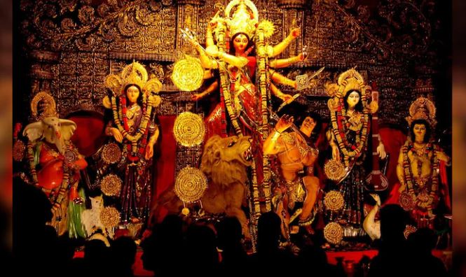 Shardiya Navratri 2024 Bhog : नवरात्रि के नौ दिनों में मां के नौ रूपों की ग्रहों के शुभ संयोग पर करें पूजा, उनका पसंदीदा भोग लगाएं