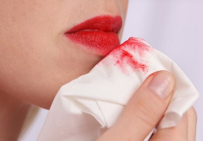 Don't make mistakes while applying liquid lipstick