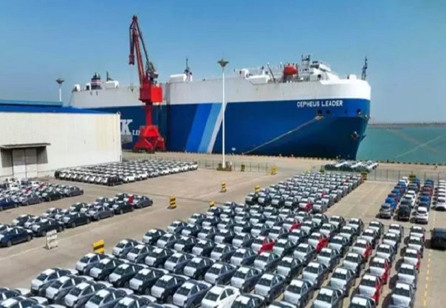 India Automobile Exports : अप्रैल-सितंबर अवधि में भारत से ऑटोमोबाइल निर्यात 14% बढ़ा