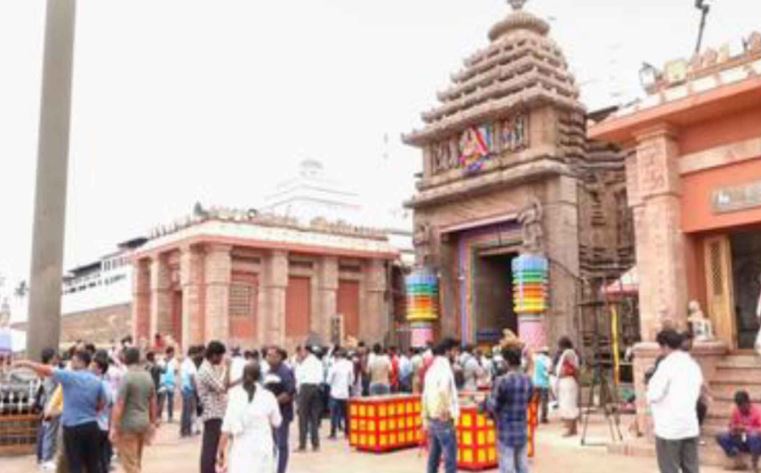 Jagannath Temple Cyclone ‘Dana’ : जगन्नाथ मंदिर पर साइक्लोन ‘दाना’ के प्रभाव को कम करने के प्रयास जारी, श्रद्धालुओं के दर्शन पर रोक