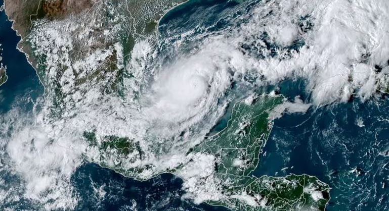 Major Hurricane Milton : मिल्टन तूफान ने दक्षिण फ्लोरिडा को किया तबाह , लोग अंधेरे में डूबे