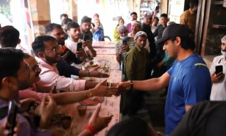 Olympic gold medal winner Neeraj Chopra reached Hazratganj Sharma's tea in Lucknow