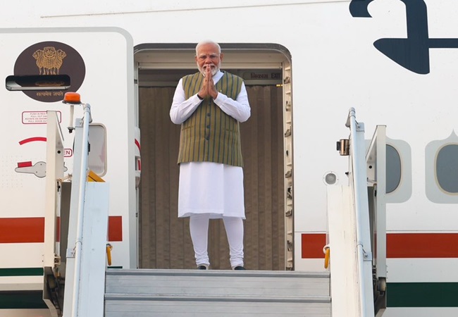 PM Modi Leaves for Russia: रूस के कजान के लिए पीएम मोदी हुए रवाना; 16वें ब्रिक्स शिखर सम्मेलन में लेंगे हिस्सा