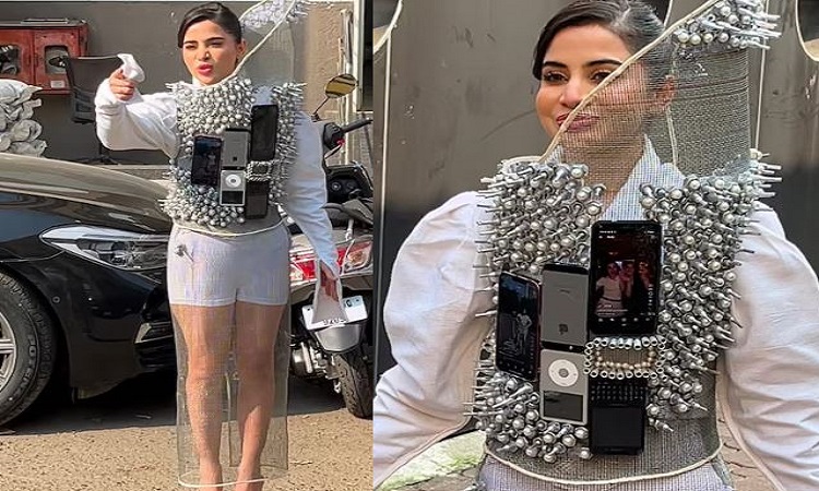 Urfi Javed wore a dress with nuts and bolts weighing twenty kilos