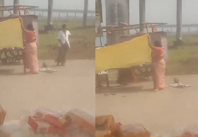 delivery of a woman covered with a veil of saree