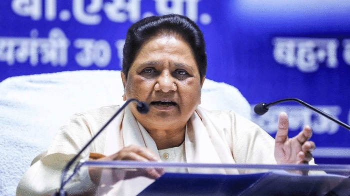 BSP के गिरते ग्राफ से निराश मायावती का बड़ा ऐलान, बोलीं- अब किसी से गठबंधन नहीं…