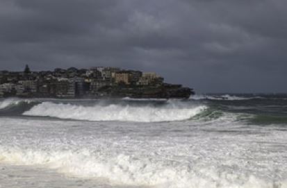 Australia Storm : ऑस्ट्रेलिया में विनाशकारी तूफान से संपत्तियों को नुकसान, कई उड़ानें रद्द