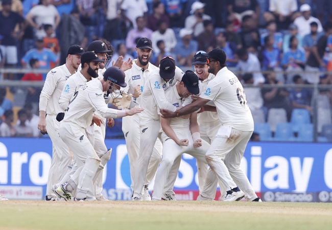 IND vs NZ 3rd Test Highlights: टेस्ट इतिहास में पहली बार भारत का घर में सूपड़ा साफ; न्यूजीलैंड ने 25 रन से जीता मुंबई टेस्ट