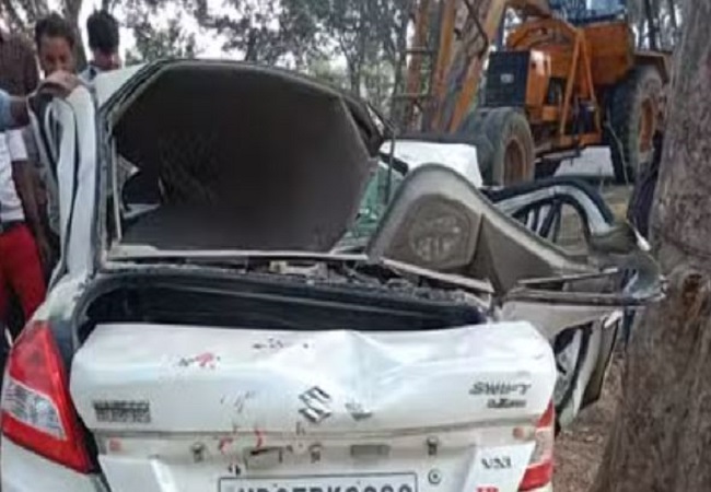 Tragic accident: बरेली में तेज रफ्तार कार पेड़ से टकराई, हादसे में दो लोगो की दर्दनाक मौत