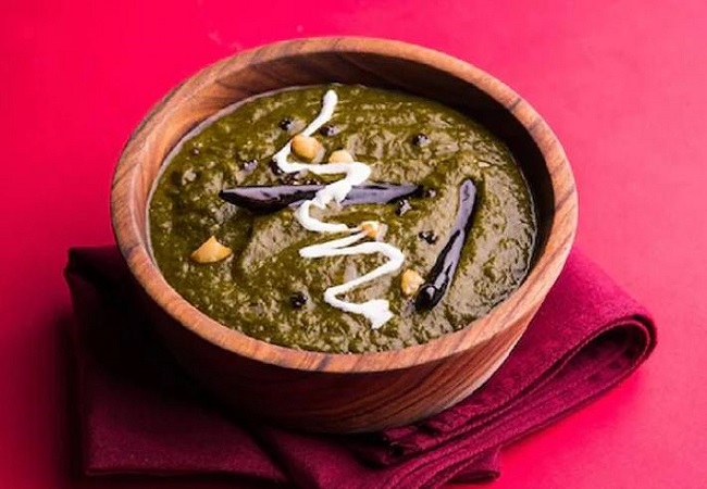 Chana Saag Recipe: आज लंच में ट्राई करें प्रोटीन और ,फाइबर, आयरन और कैल्शियम से भरपूर चने का साग