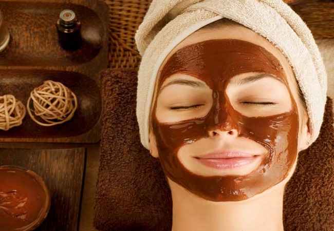 Coffee facial at home: इंस्टेंट ग्लो और निखार के लिए घर में ऐसे करें सौ प्रतिशत केमिकल फ्री कॉफी फेशियल