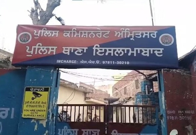 जर्मनी में बैठे गैंगस्टर ने पंजाब के पुलिस स्टेशन में कराया धमाका; इलाके में दहशत का माहौल