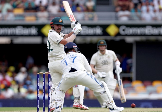 Gabba Test Day 2 Stumps: दूसरी दिन के खेल तक ऑस्ट्रेलिया का स्कोर 400 के पार; हेड-स्मिथ का शतक, बुमराह ने खोला पंजा