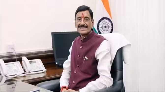 रक्षा राज्य मंत्री संजय सेठ को बदमाशों ने मैसेज कर दी धमकी, 50 लाख रुपये की मांगी फिरौती