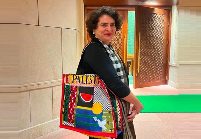 Palestine Bag Controversy: प्रियंका गांधी के मुरीद हुए पाकिस्तान के पूर्व मंत्री; कहा- हमारे देश में किसी की ऐसी हिम्‍मत नहीं