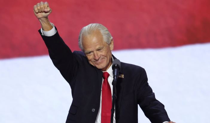 Peter Navarro : डोनाल्ड ट्रम्प ने पूर्व सहयोगी पीटर नवारो को व्यापार सलाहकार नियुक्त किया 