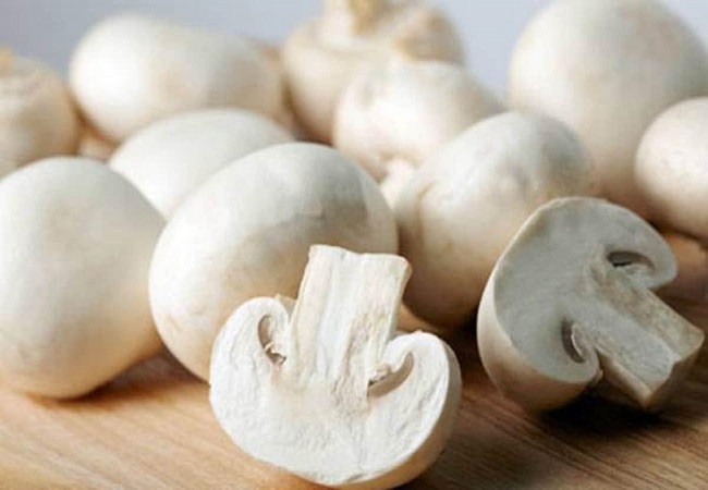 Side effects of eating mushrooms: अगर फेवरेट लिस्ट में है मशरुम, तो जान लें इससे होने वाले साइड इफेक्ट