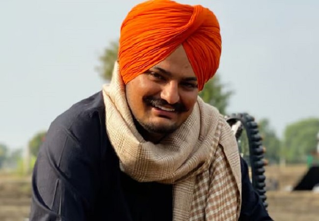 Sidhu Moosewala Biography: पंजाब की मिट्टी का लाल भले ही इस दुनिया में नहीं, लेकिन हमेशा गूंजती रहेगी उसकी आवाज