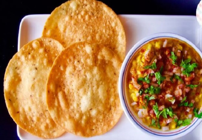 Sindhi Dal Pakwan recipe : कुछ हैवी खाना चाहते है तो आज ब्रेकफास्ट में ट्राई करें सिंधी दाल पकवान की रेसिपी