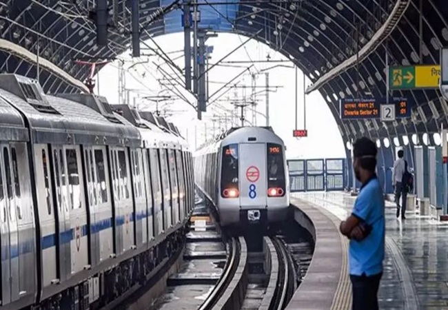 Delhi Metro News: दिल्ली मेट्रो की ब्लू लाइन पर केबल चोरी होने से मेट्रो सेवाओं में देरी; दिनभर बनी रहेगी समस्या