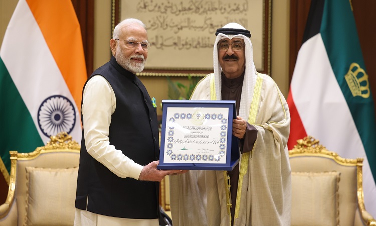 PM Modi Kuwait visit: PM मोदी को मिला कुवैत का सर्वोच्च सम्मान, ‘द ऑर्डर ऑफ मुबारक अल कबीर’ से हुए सम्मानित