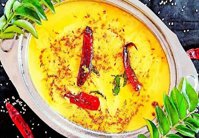 Pyaz ki Kadhi: लंच में ट्राई करें Rajasthani flavor प्याज की कढ़ी, ये है बनाने का आसान तरीका