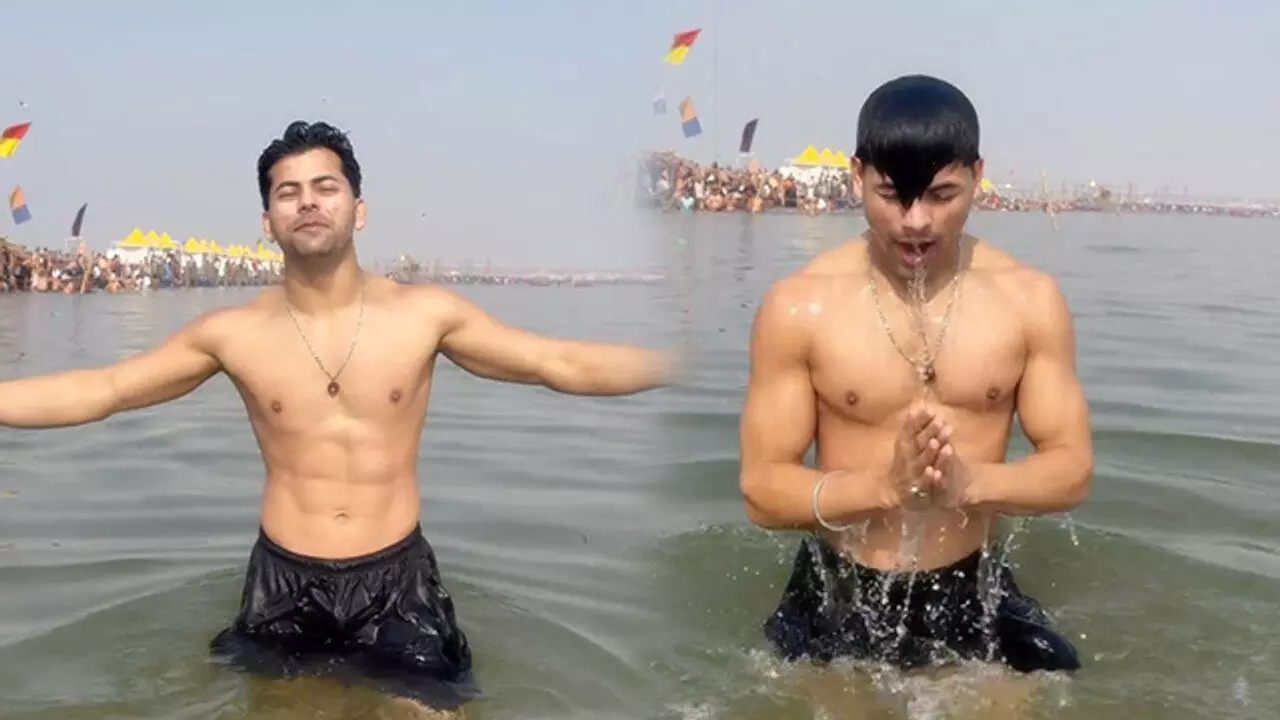 Siddharth Nigam ने अपनी मां और छोटे भाई अभिषेक निगम के साथ त्रिवेणी संगम पर लगाई डुबकी