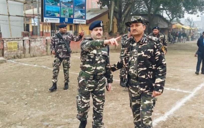 भारत-नेपाल सोनौली बॉर्डर पर एसएसबी डीजी ने सुरक्षा का लिया जायजा