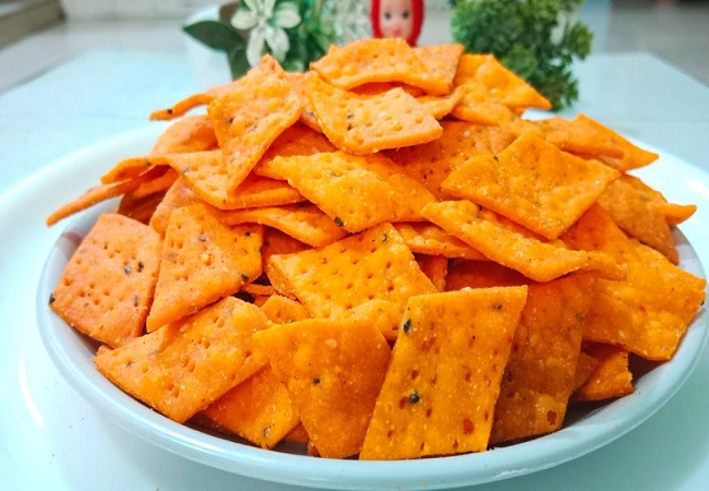 Corn flour nachos at home: घर में ऐसे बनाएं बच्चों का फेवरेट मकई के आटे का नाचोज, कई दिनों तक कर सकती है स्टोर