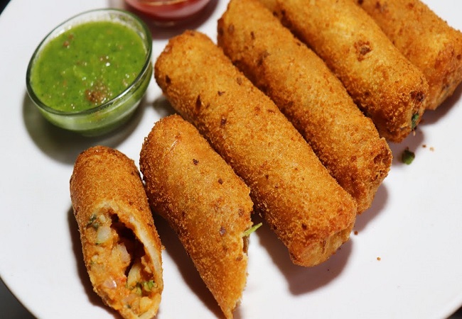 Bread cutlet : गर्मा गर्म चाय के साथ सुबह या शाम को ट्राई करें ब्रेड कटलेट की रेसिपी, मिनटों में बनकर होगी तैयार