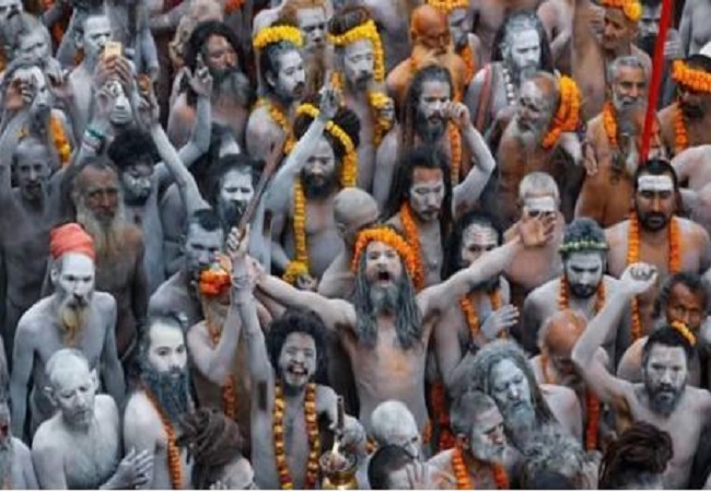 Mahakumbh 2025 naga sadhu shringar : नागा साधु शाही स्नान से पहले करते हैं ये श्रृंगार, जानें इनके रहस्य